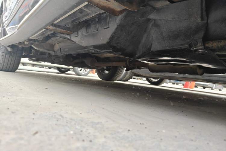 Used Haval H6 2013 Upgraded Model 2.4L Automatic Two-Wheel Drive Elite Version Chassis Rear Left