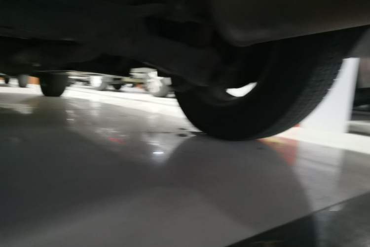 Used Haval H6 2013 Upgraded Model 2.4L Automatic Two-Wheel Drive Elite Version Chassis Rear Right