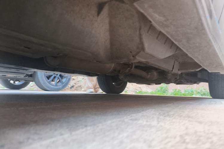 Used Haval H6 2013 Upgraded Model 2.4L Automatic Two-Wheel Drive Elite Version Chassis Rear Right