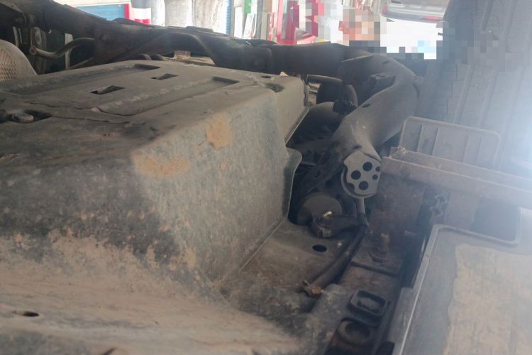 Used Haval H6 2013 Upgraded Model 1.5T Manual Two-Wheel Drive Prestige Version Chassis Rear Right