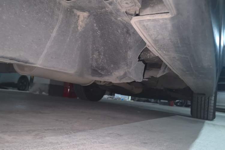 Used Haval H6 2013 Sports Edition 1.5T Manual Two-Wheel Drive Elite Model Chassis Rear Right