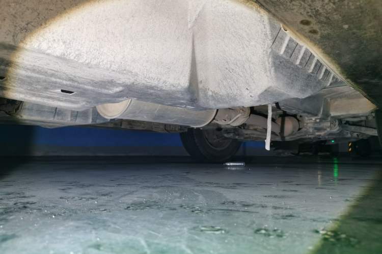 Used Haval H6 2013 Upgraded Model 1.5T Manual Two-Wheel Drive Elite Version Chassis Rear Right