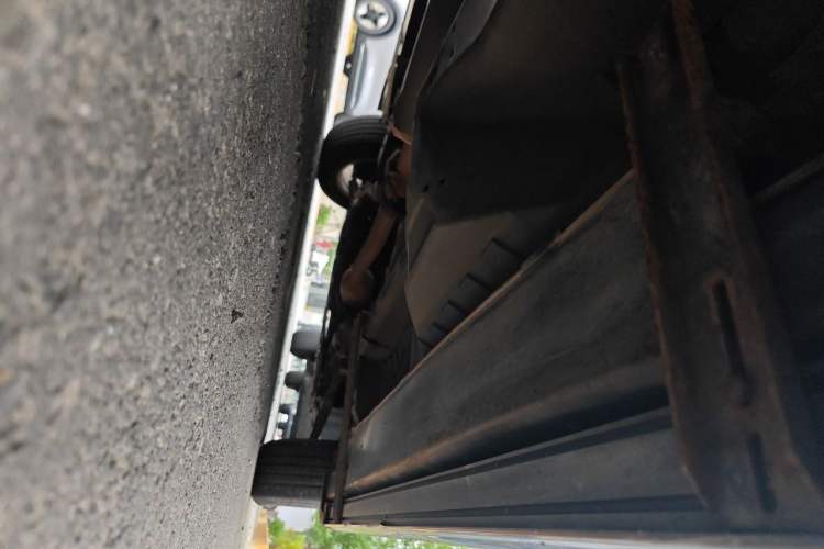 Used Haval H6 2013 Upgraded Model 1.5T Manual Two-Wheel Drive Elite Version Chassis Rear Right