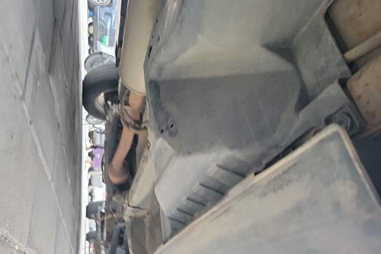 Used Haval H6 2013 Upgraded Model 1.5T Manual Two-Wheel Drive Urban Version Chassis Rear Right