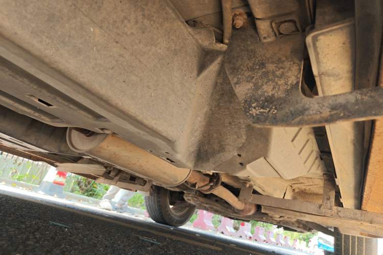 Used Haval H6 2013 Upgraded Model 1.5T Manual Two-Wheel Drive Urban Version Chassis Rear Right
