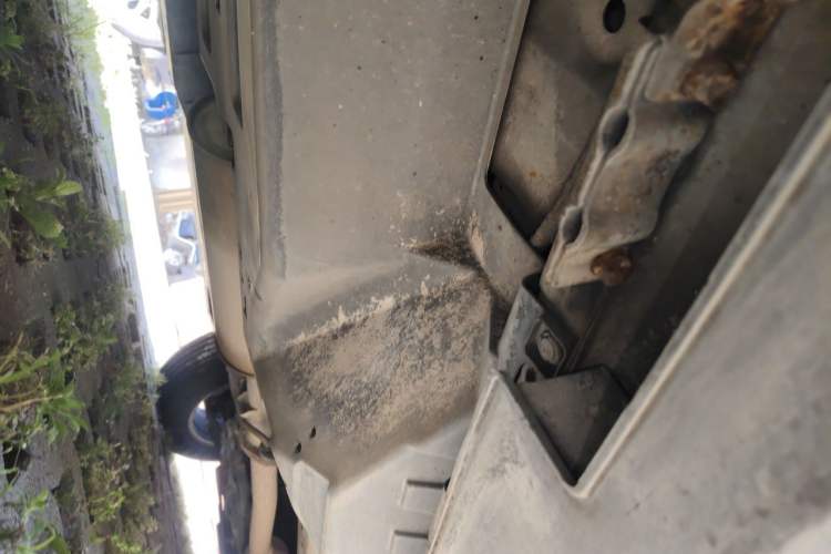 Used Haval H6 2013 Upgraded Model 1.5T Manual Two-Wheel Drive Prestige Version Chassis Rear Right