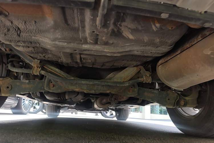Used Haval H6 2013 Sport Edition 1.5T Manual Two-Wheel Drive Prestige Model Chassis Rear