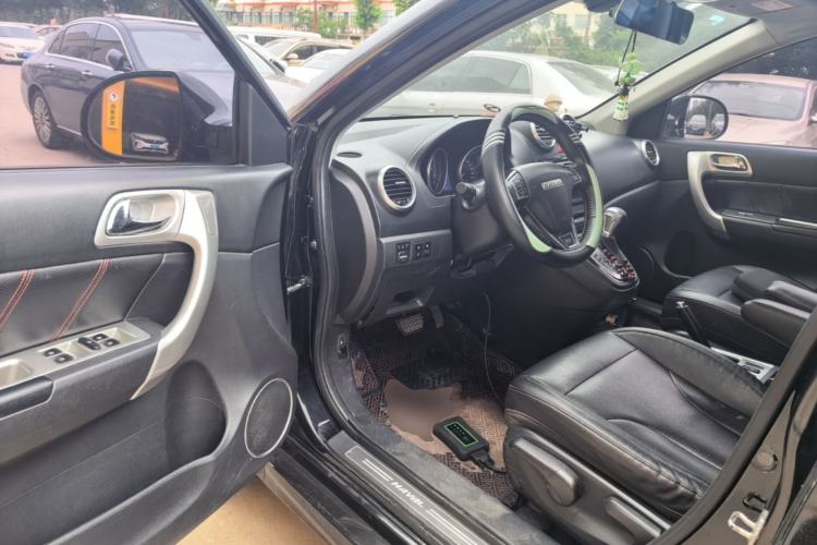 Used Haval H6 2013 Upgraded Model 2.4L Automatic Two-Wheel Drive Elite Version Driver Seat