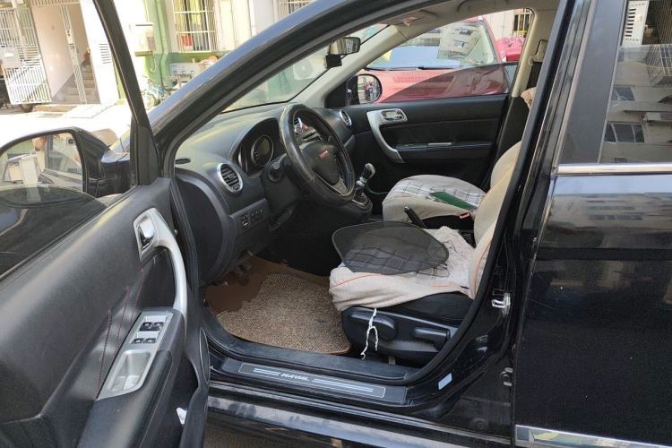 Used Haval H6 2013 Upgraded Model 1.5T Manual Two-Wheel Drive Urban Version Driver Seat