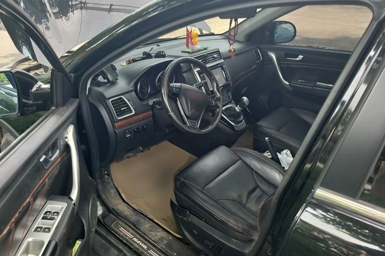 Used Haval H6 2013 Sports Edition 1.5T Manual Two-Wheel Drive Elite Model Driver Seat