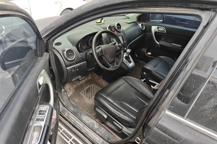Used Haval H6 2013 Upgraded Model 2.4L Automatic Two-Wheel Drive Elite Version Driver Seat