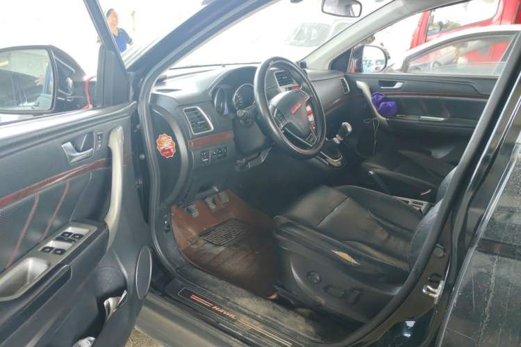 Used Haval H6 2013 Sports Edition 1.5T Manual Two-Wheel Drive Elite Model Driver Seat
