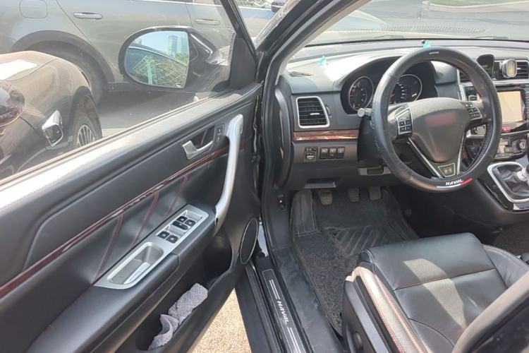 Used Haval H6 2013 Sport Edition 1.5T Manual Two-Wheel Drive Prestige Model Driver Seat