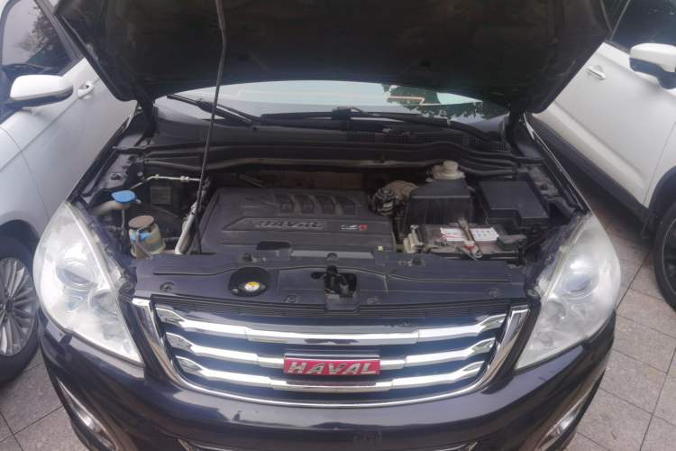 Used Haval H6 2013 Upgraded Model 1.5T Manual Two-Wheel Drive Elite Version Engine Bay