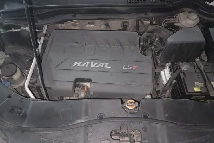 Used Haval H6 2013 Sports Edition 1.5T Manual Two-Wheel Drive Elite Model Engine Bay