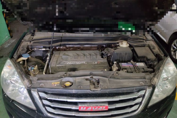 Used Haval H6 2013 Upgraded Model 1.5T Manual Two-Wheel Drive Elite Version Engine Bay