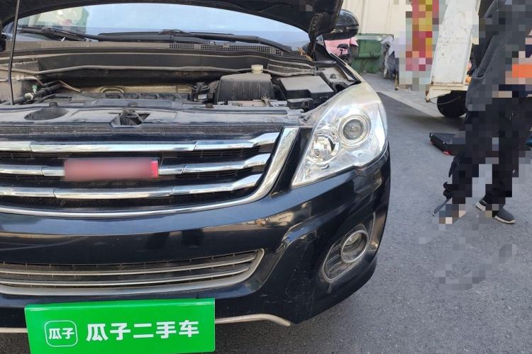 Used Haval H6 2013 Upgraded Model 1.5T Manual Two-Wheel Drive Urban Version Engine Bay Left