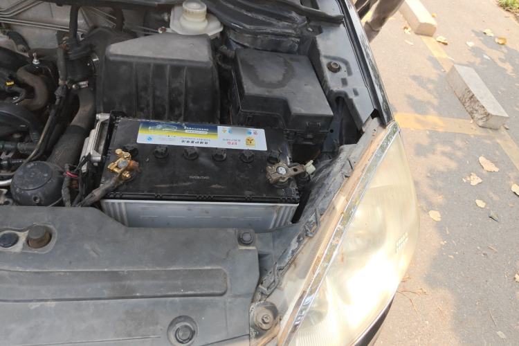 Used Haval H6 2013 Upgraded Model 1.5T Manual Two-Wheel Drive Urban Version Engine Bay Left