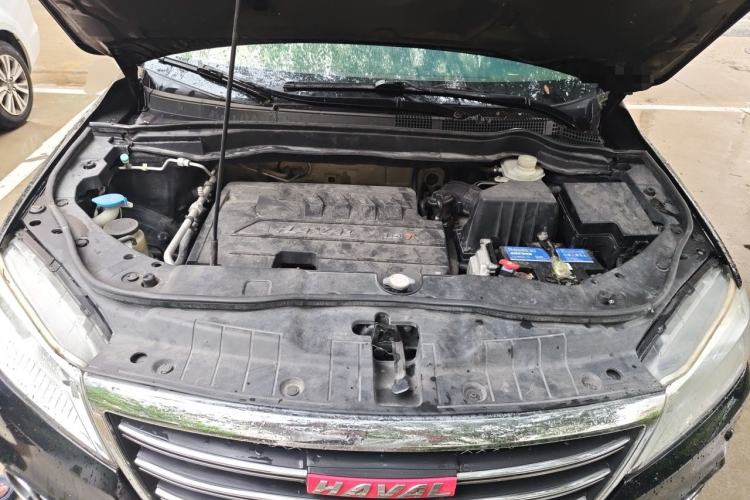 Used Haval H6 2013 Sports Edition 1.5T Manual Two-Wheel Drive Elite Model Engine Bay