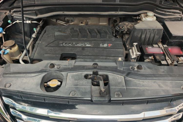 Used Haval H6 2013 Upgraded Model 1.5T Manual Two-Wheel Drive Urban Version Engine Bay