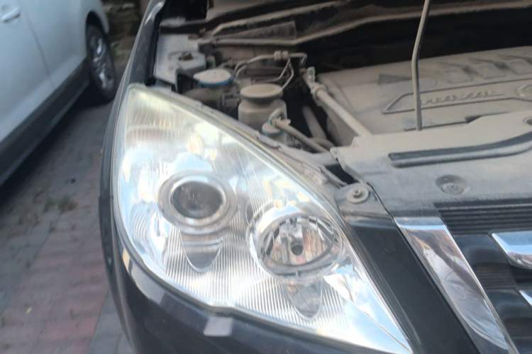 Used Haval H6 2013 1.5T Manual 4x4 Prestige Edition Engine Bay Right