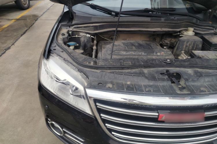 Used Haval H6 2013 Sport Edition 1.5T Manual 4x4 Elite Model Engine Bay Right