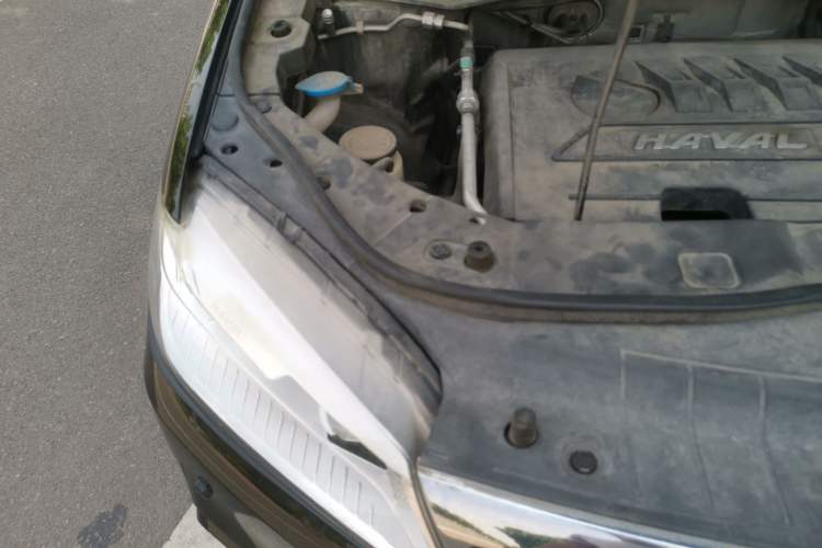 Used Haval H6 2013 Sport Edition 1.5T Manual Two-Wheel Drive Urban Model Engine Bay Right