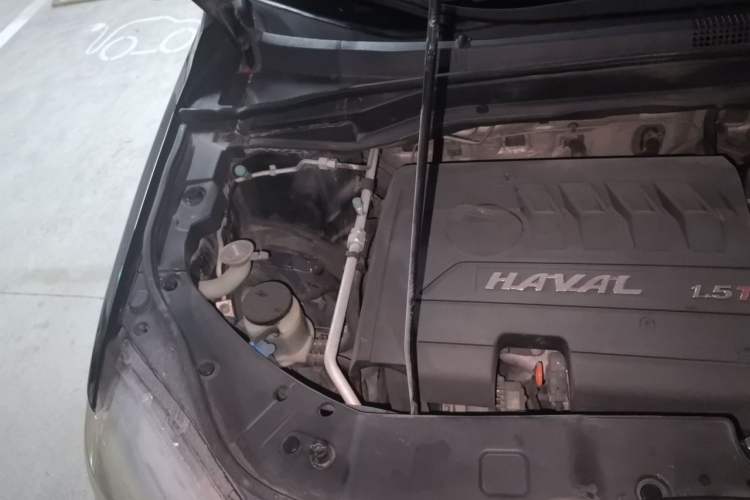 Used Haval H6 2013 Sports Edition 1.5T Manual Two-Wheel Drive Elite Model Engine Bay Right