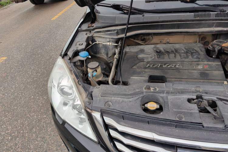 Used Haval H6 2013 Sport Edition 1.5T Manual Two-Wheel Drive Prestige Model Engine Bay Right