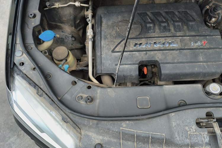 Used Haval H6 2013 Sports Edition 1.5T Manual Two-Wheel Drive Elite Model Engine Bay Right
