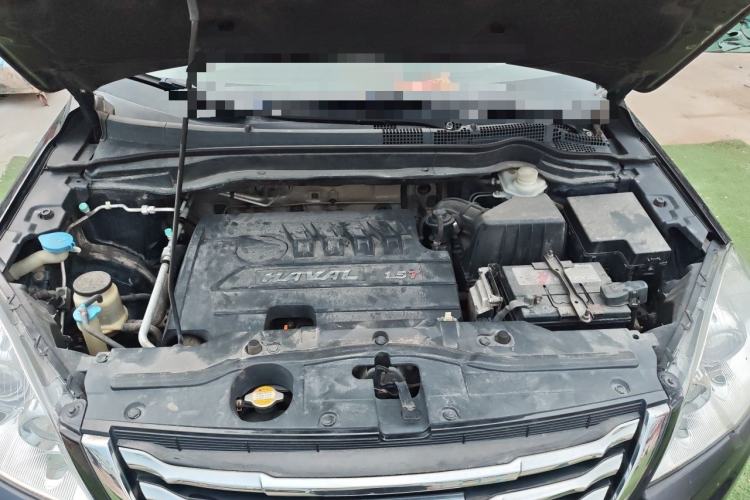 Used Haval H6 2013 Upgraded Model 1.5T Manual Two-Wheel Drive Elite Version Engine Bay