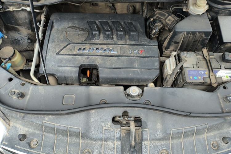 Used Haval H6 2013 Sports Edition 1.5T Manual Two-Wheel Drive Elite Model Engine Bay