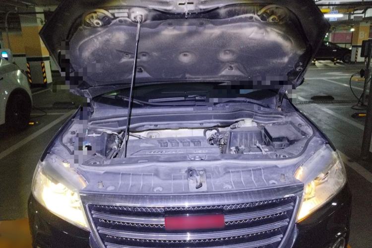 Used Haval H6 2013 Sport Edition 1.5T Manual Two-Wheel Drive Prestige Model Engine Bay
