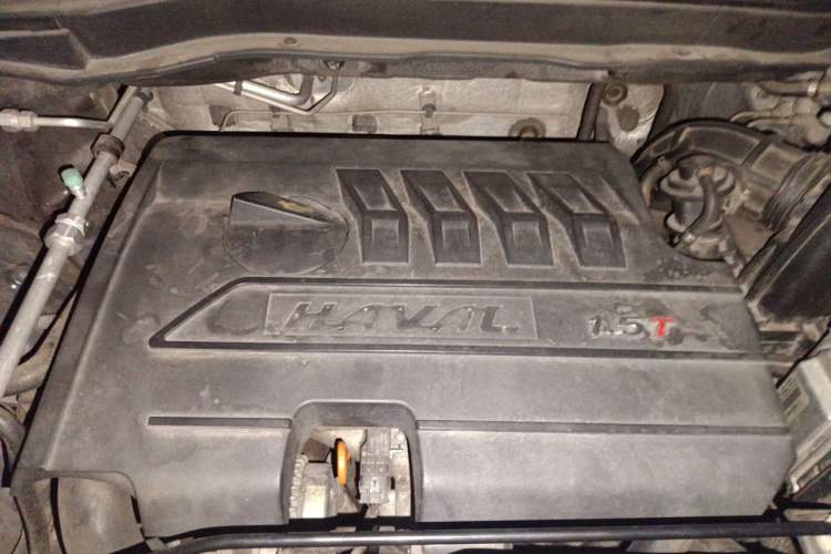 Used Haval H6 2013 Upgraded Model 1.5T Manual Two-Wheel Drive Elite Version Engine Bay