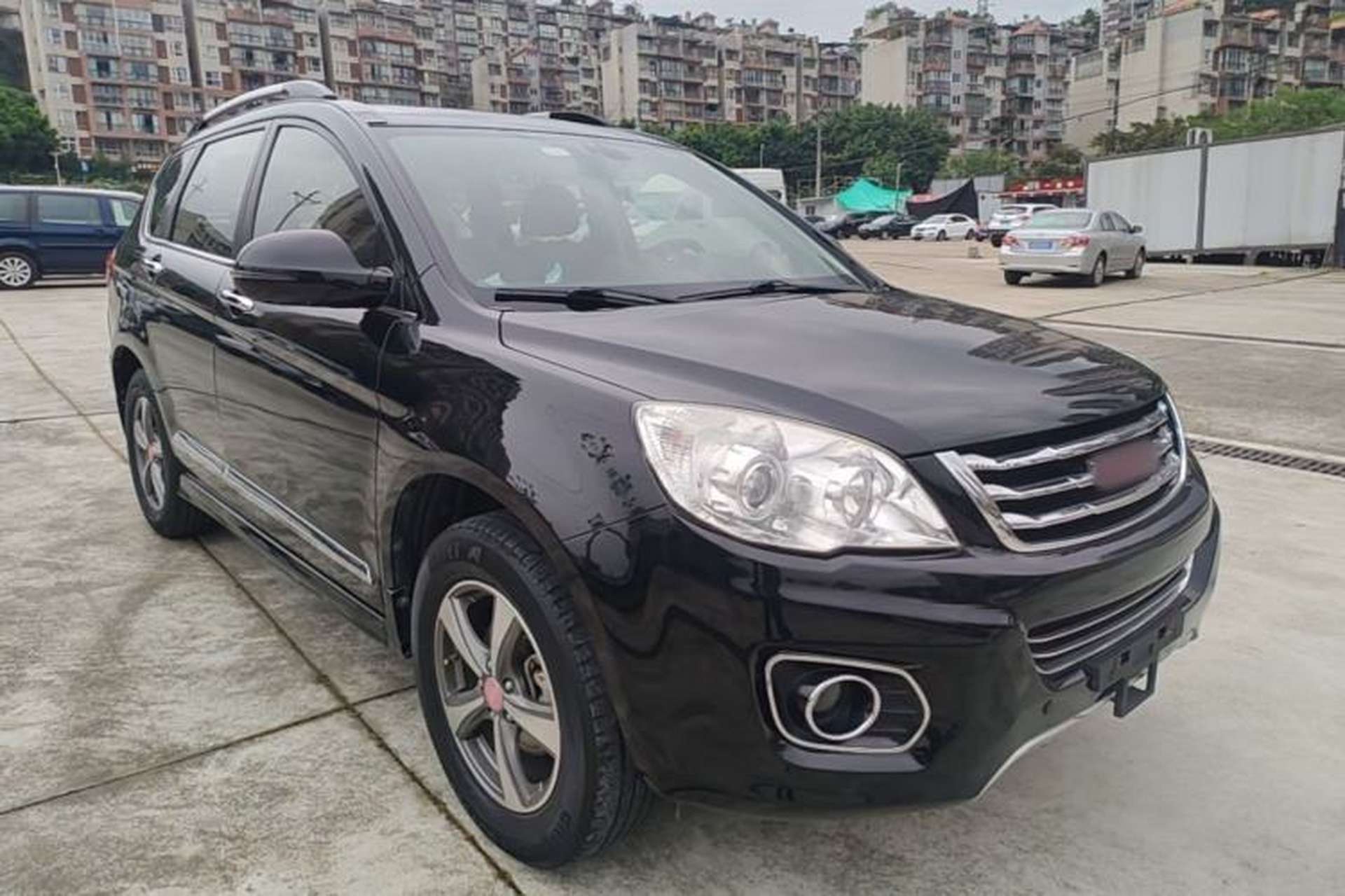 Used Haval H6 2013 Upgraded Model 1.5T Manual Two-Wheel Drive Elite Version Front Right 45 Deg