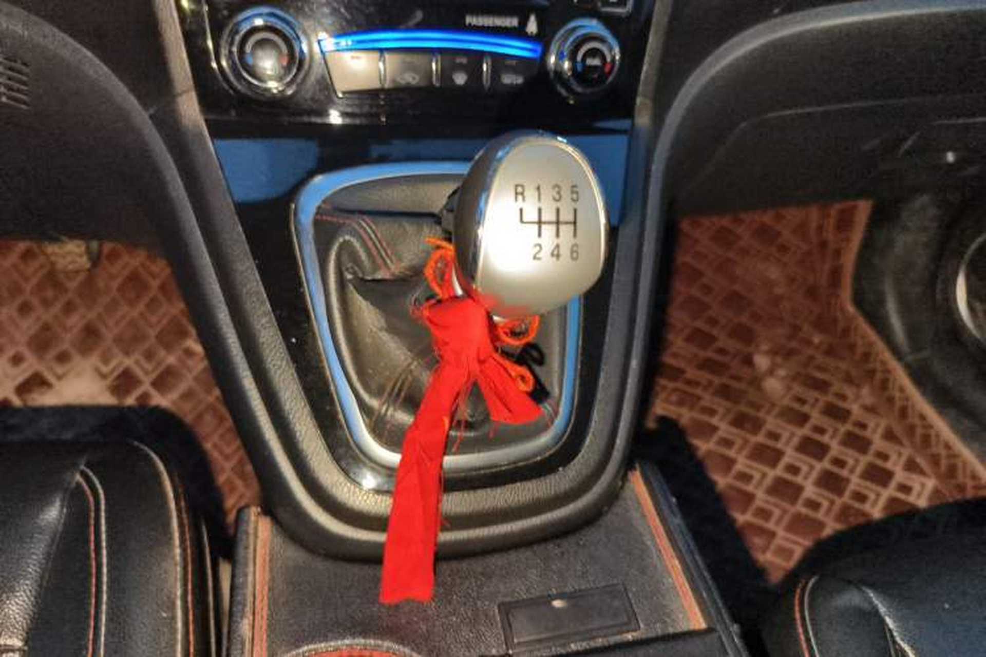 Used Haval H6 2013 Upgraded Model 1.5T Manual Two-Wheel Drive Elite Version Gear Lever