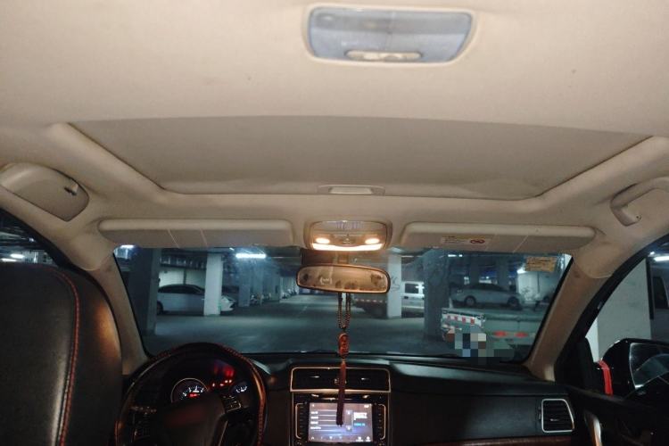Used Haval H6 2013 Sport Edition 1.5T Manual Two-Wheel Drive Prestige Model Headliner