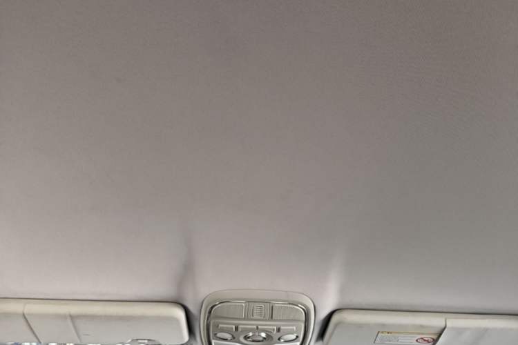 Used Haval H6 2013 Upgraded Model 1.5T Manual Two-Wheel Drive Elite Version Headliner