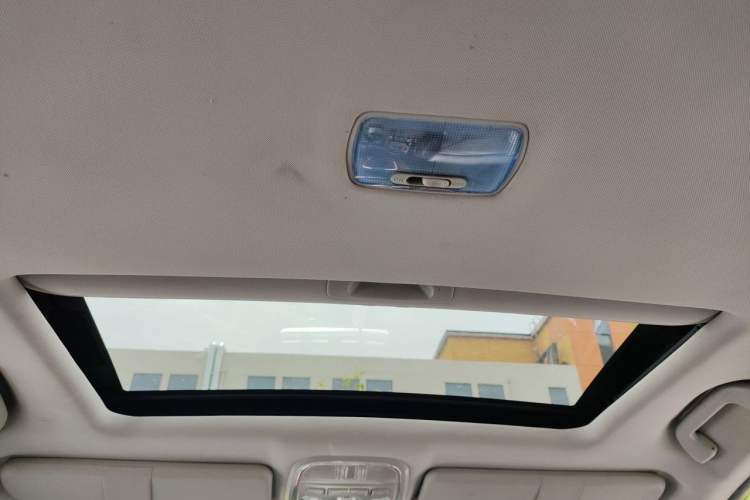 Used Haval H6 2013 Sports Edition 1.5T Manual Two-Wheel Drive Elite Model Headliner