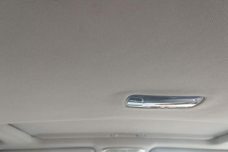 Used Haval H6 2013 Upgraded Model 1.5T Manual Two-Wheel Drive Prestige Version Headliner