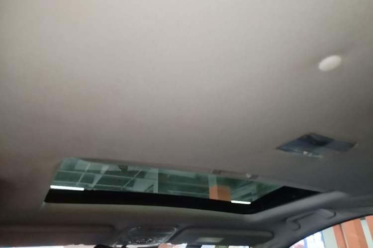 Used Haval H6 2013 Sports Edition 1.5T Manual Two-Wheel Drive Elite Model Headliner