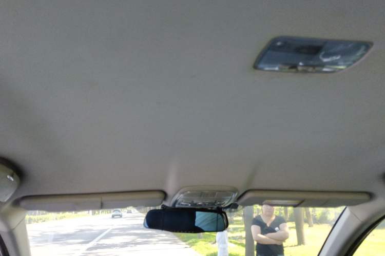 Used Haval H6 2013 Upgraded Model 2.4L Automatic Two-Wheel Drive Elite Version Headliner
