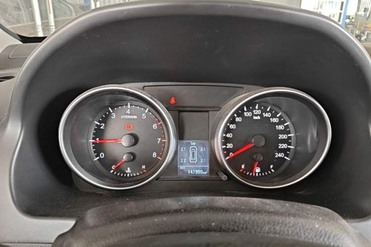 Used Haval H6 2013 Upgraded Model 1.5T Manual Two-Wheel Drive Elite Version Instrument Cluster