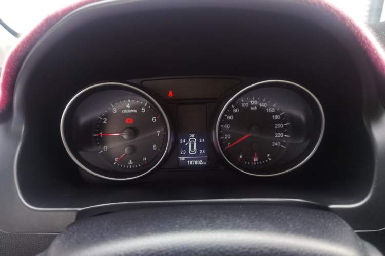 Used Haval H6 2013 Upgraded Model 1.5T Manual Two-Wheel Drive Elite Version Instrument Cluster