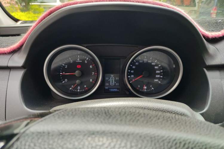 Used Haval H6 2013 Sports Edition 1.5T Manual Two-Wheel Drive Elite Model Instrument Cluster