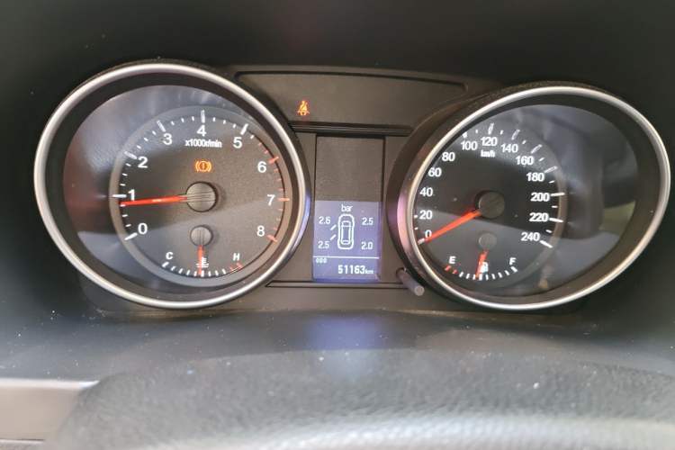 Used Haval H6 2013 Upgraded Model 1.5T Manual Two-Wheel Drive Elite Version Instrument Cluster