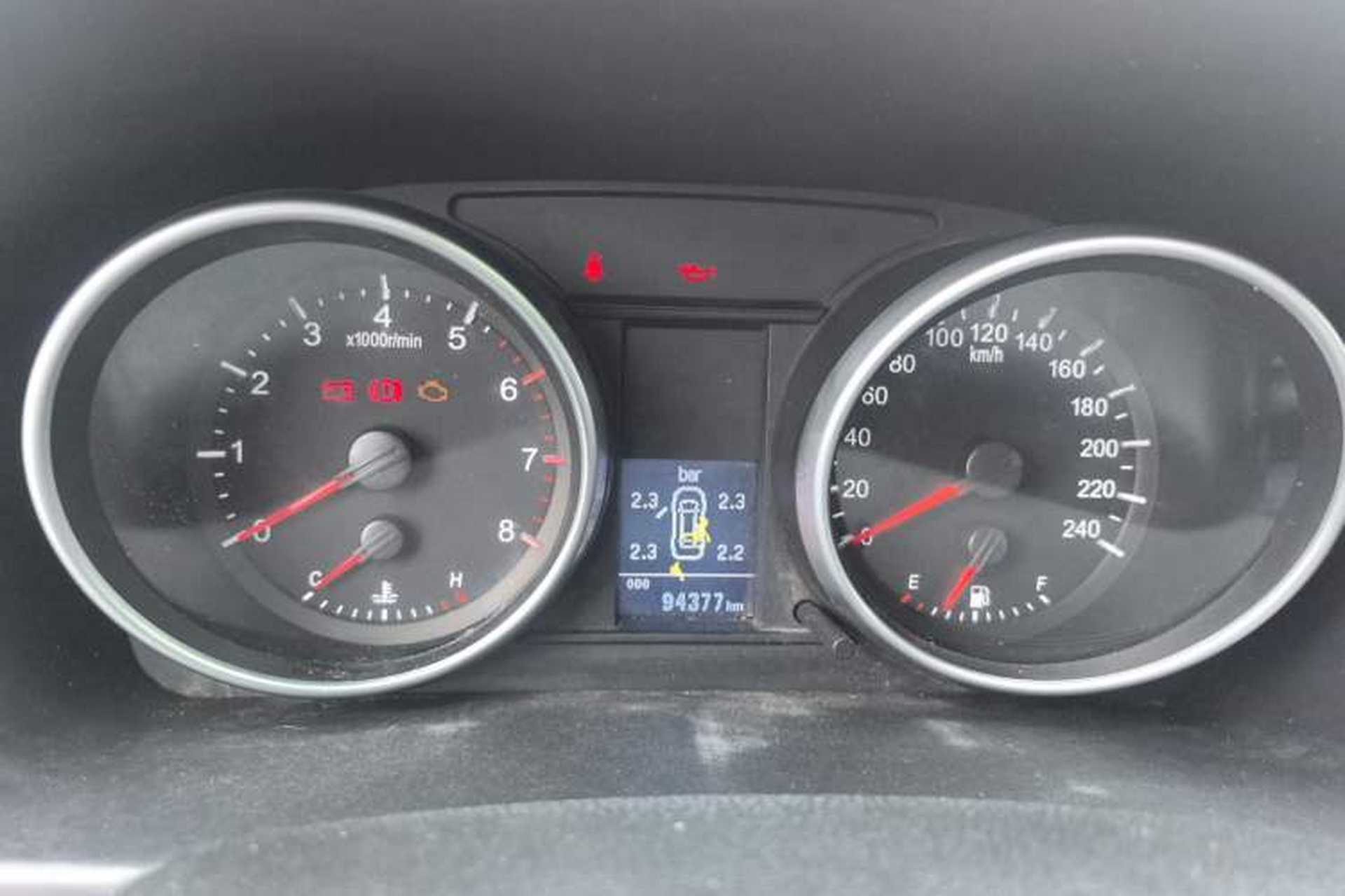 Used Haval H6 2013 Upgraded Model 1.5T Manual Two-Wheel Drive Elite Version Instrument Cluster