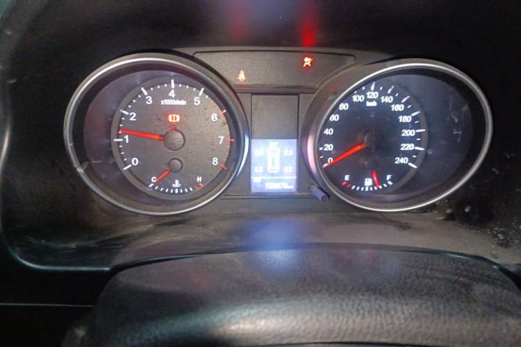 Used Haval H6 2013 Upgraded Model 1.5T Manual Two-Wheel Drive Elite Version Instrument Cluster