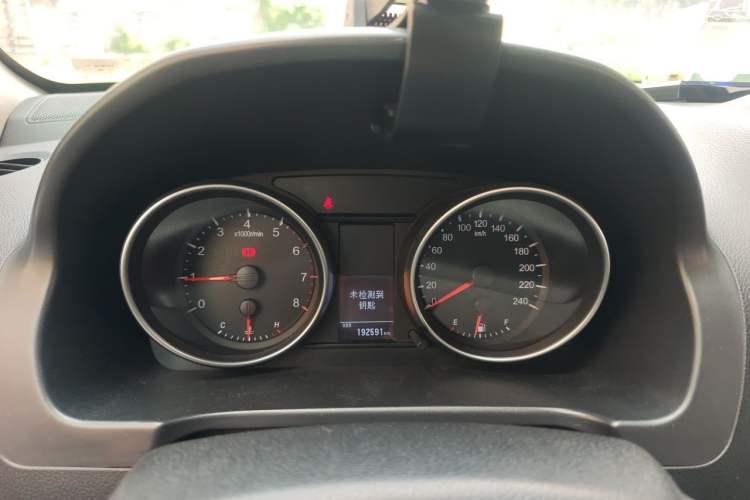 Used Haval H6 2013 Upgraded Model 1.5T Manual Two-Wheel Drive Urban Version Instrument Cluster