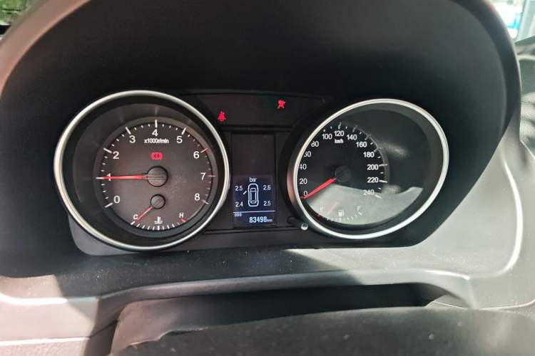 Used Haval H6 2013 Upgraded Model 1.5T Manual Two-Wheel Drive Elite Version Instrument Cluster